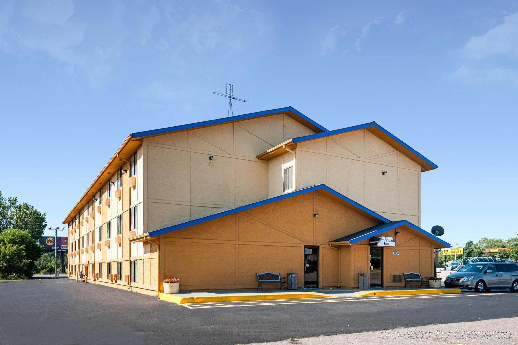 Hotel Super 8 By Wyndham Benton Harbor St Joseph Exterior foto