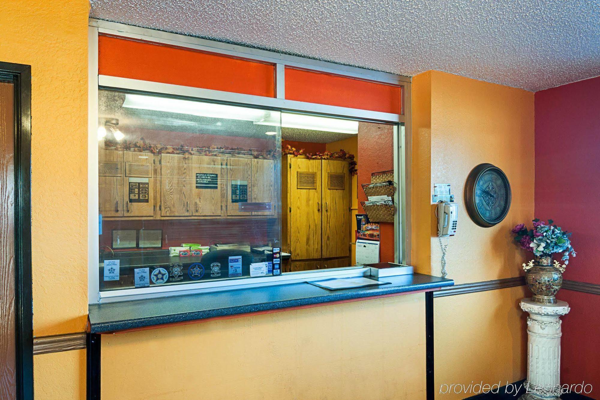 Hotel Super 8 By Wyndham Benton Harbor St Joseph Exterior foto